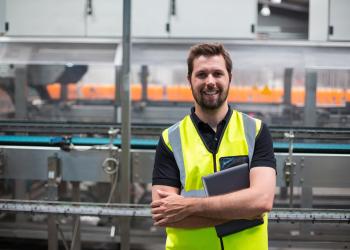 Production worker (plastic products)