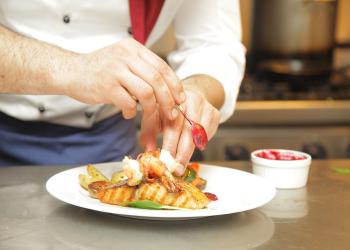 Kitchen assistant (Plate garnisher)